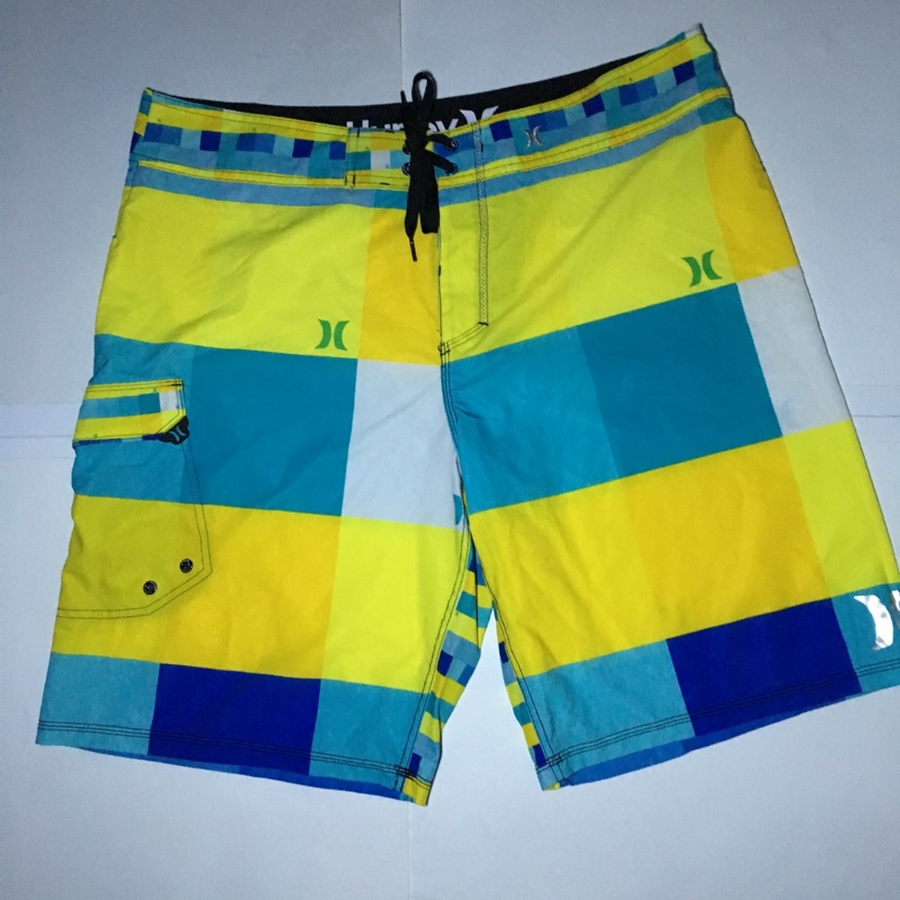 Hurley Board Shorts size 38